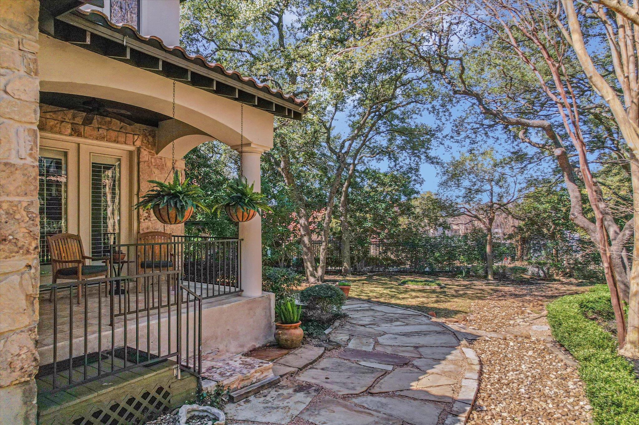 1036 Liberty Park Dr # 15, Austin, TX 78746