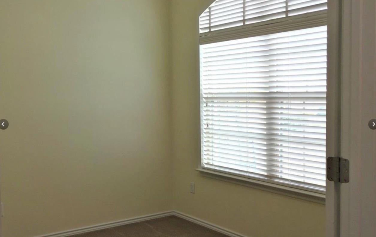 704 Carillion Dr, Pflugerville, TX 78660