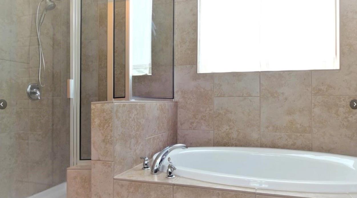 704 Carillion Dr, Pflugerville, TX 78660