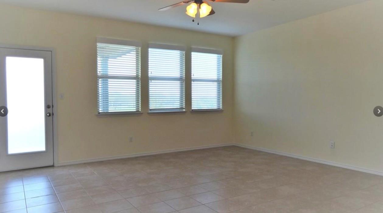 704 Carillion Dr, Pflugerville, TX 78660