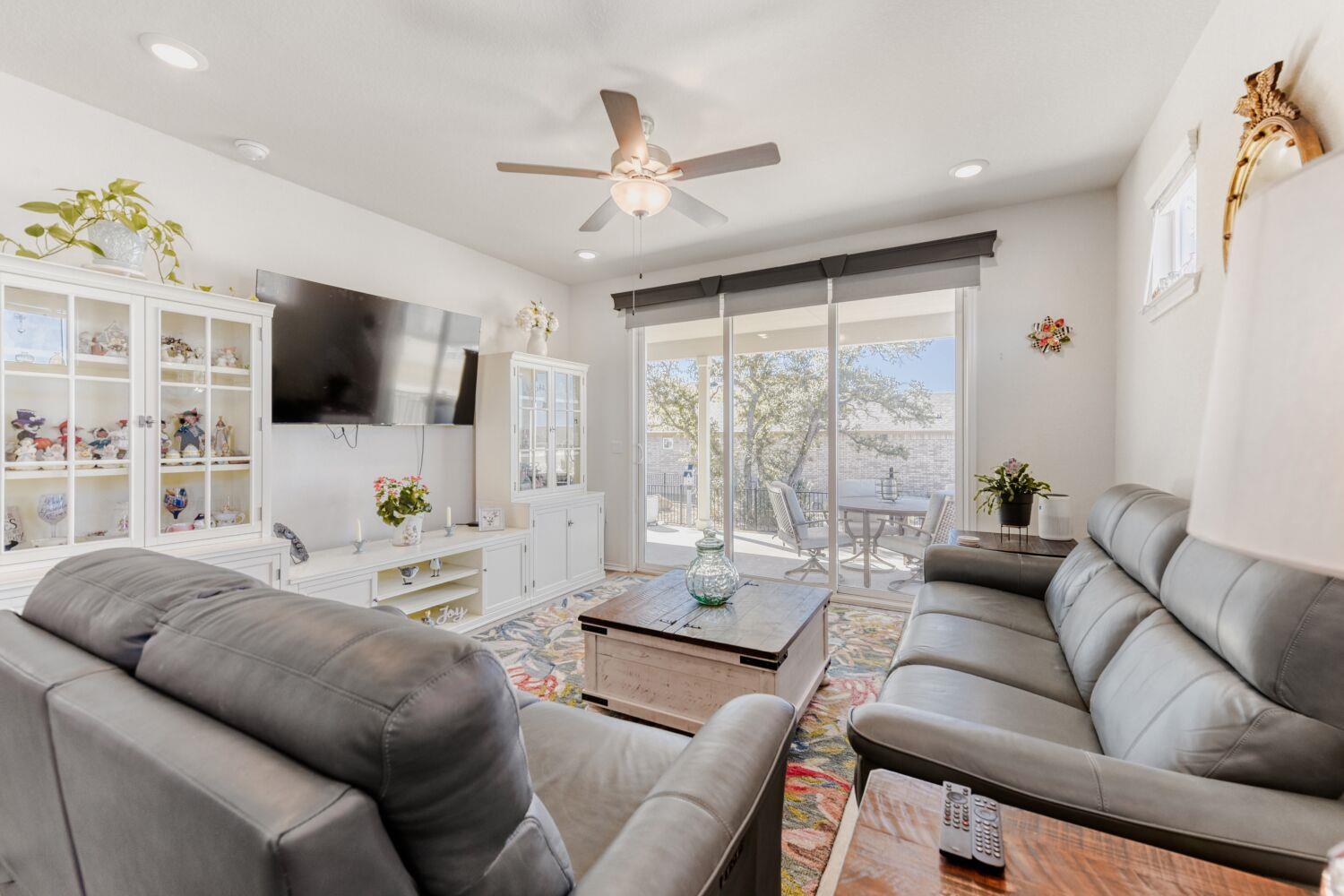 815 Saratoga Ln, Georgetown, TX 78633