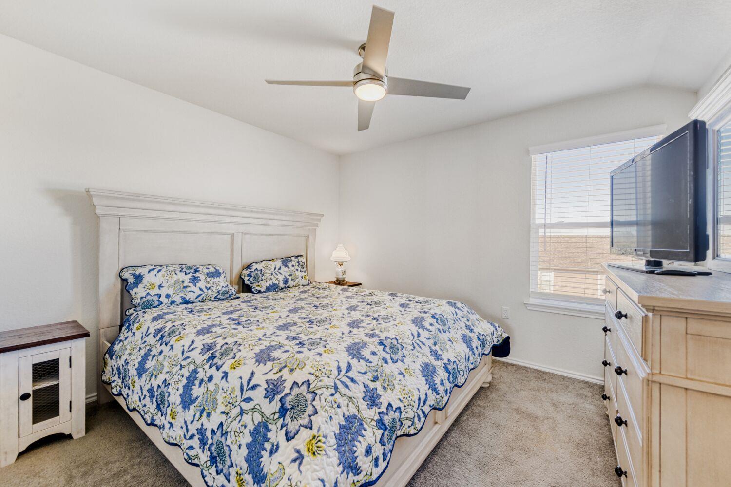 815 Saratoga Ln, Georgetown, TX 78633