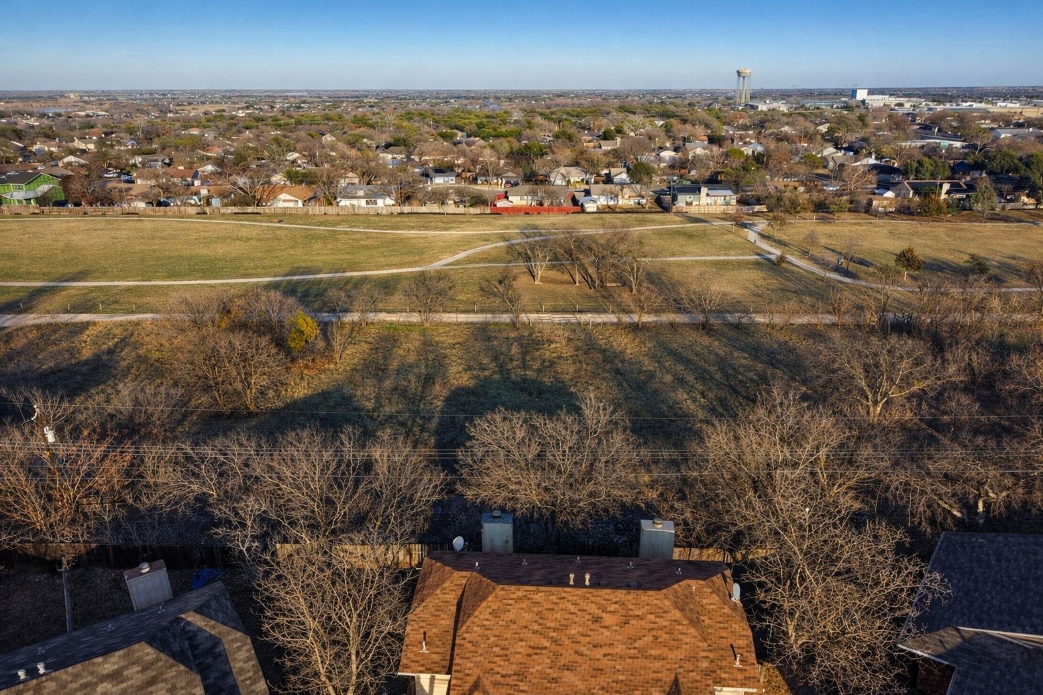 902 E Bowman Dr, Round Rock, TX 78664