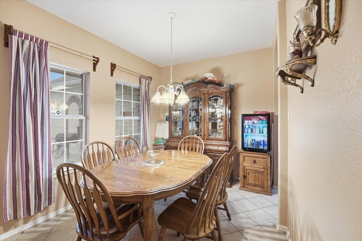 106 Luna Vista Cv, Del Valle, TX 78617