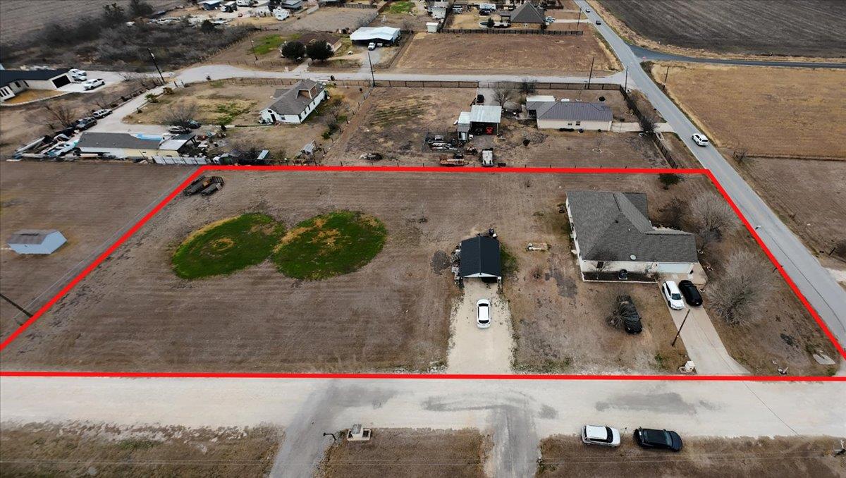 106 Luna Vista Cv, Del Valle, TX 78617