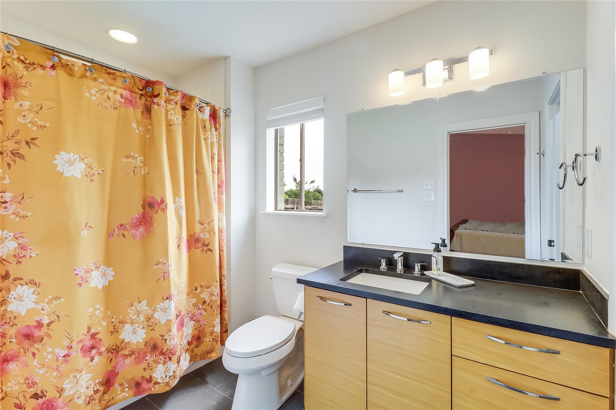 7300 Glenhill Rd, Austin, TX 78752