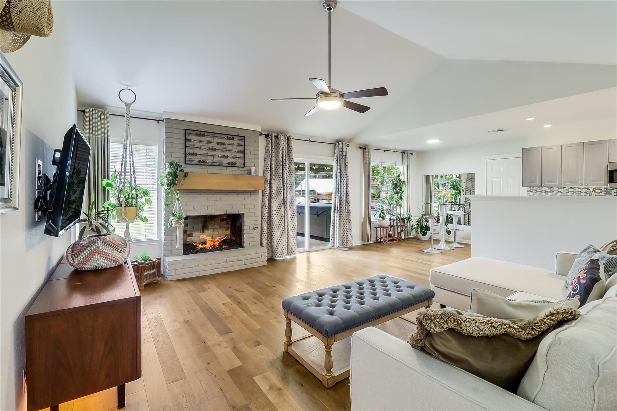 7300 Glenhill Rd, Austin, TX 78752