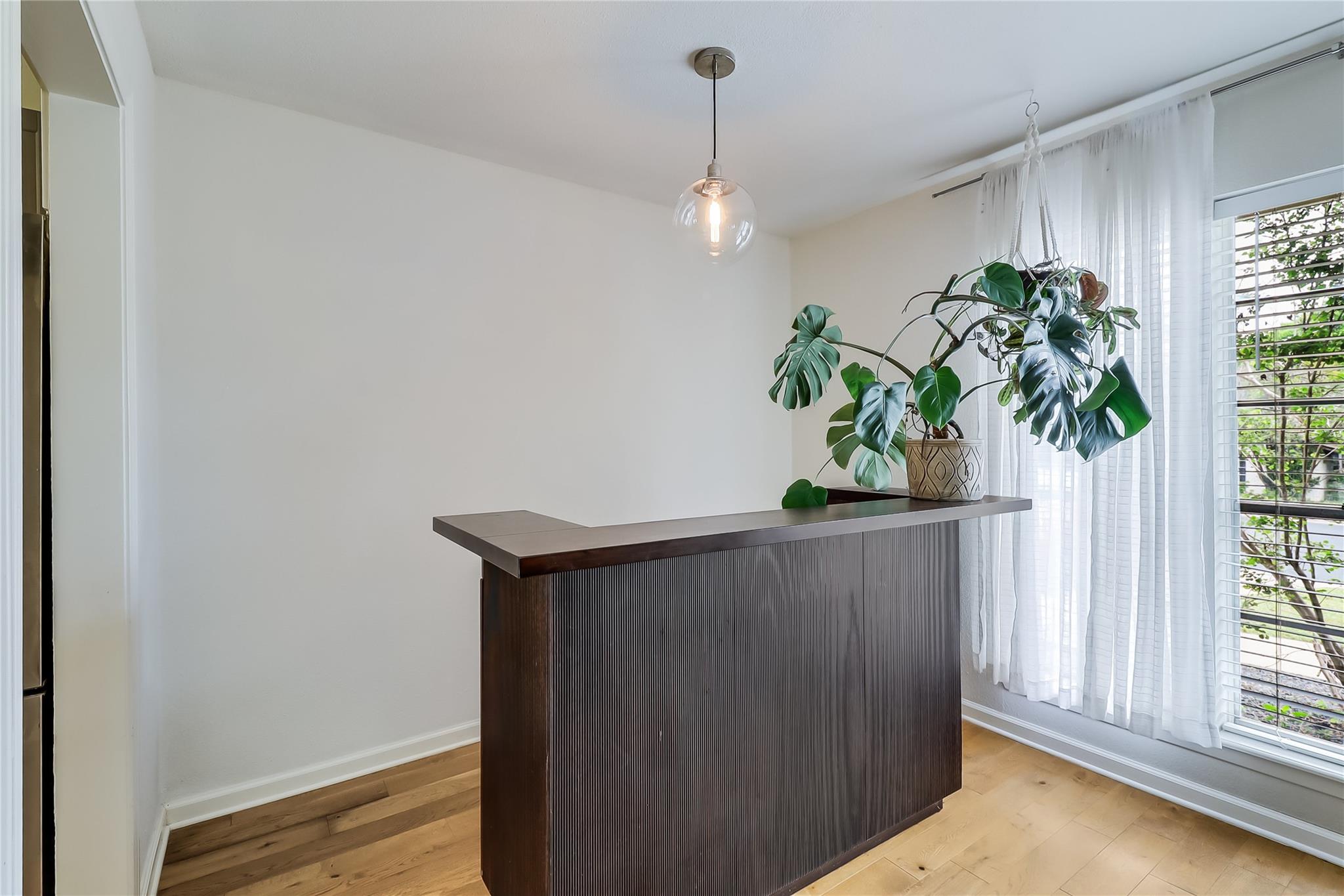 7300 Glenhill Rd, Austin, TX 78752