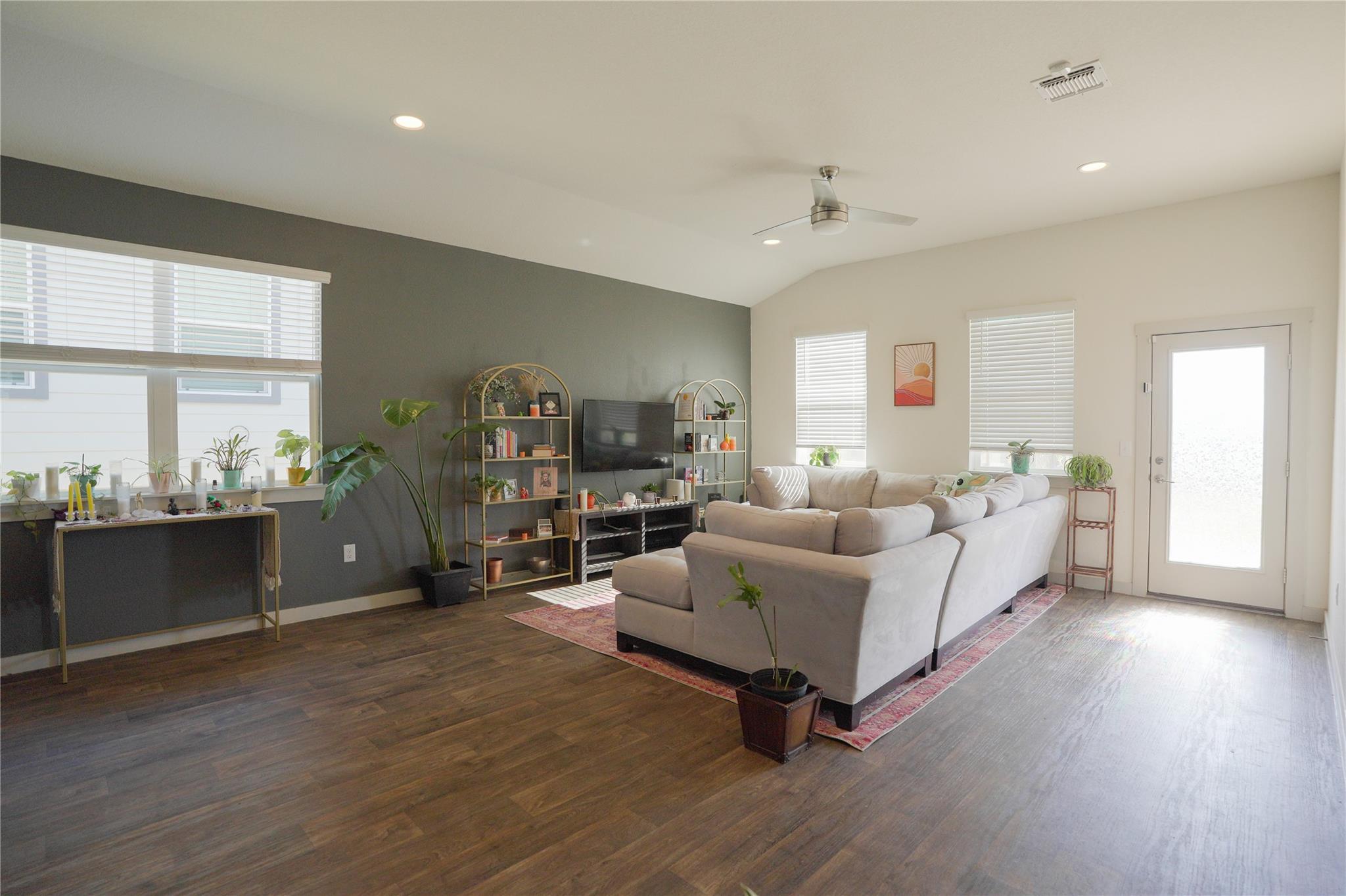 4605 Tully Dr, Pflugerville, TX 78660