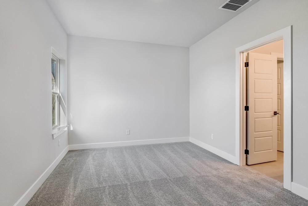 1336 Hartley Dr, Leander, TX 78641