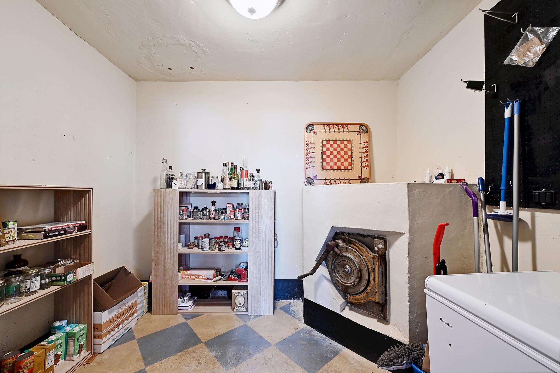 104 Hoxie St S, Coupland, TX 78615