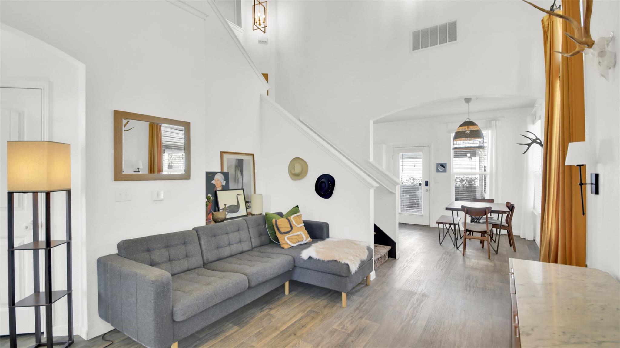 2208 Arborside Dr, Austin, TX 78754