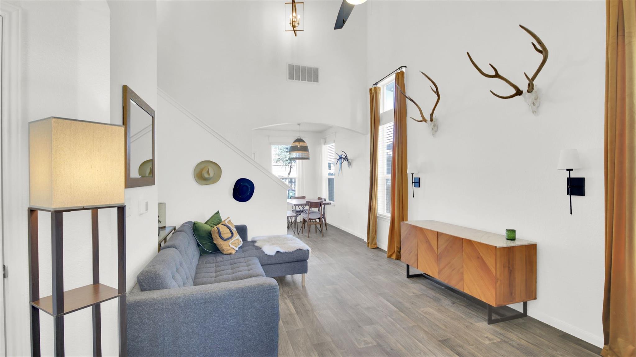 2208 Arborside Dr, Austin, TX 78754