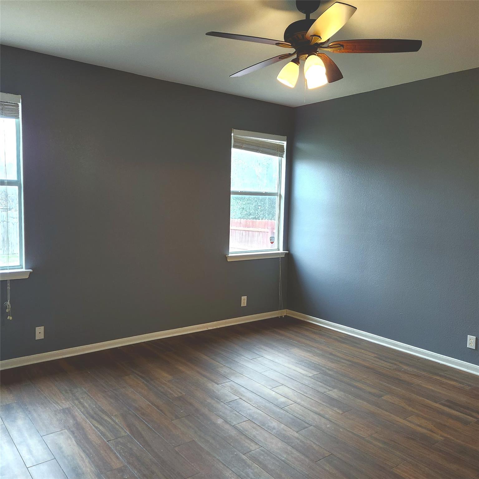 107 Holmstrom St, Hutto, TX 78634