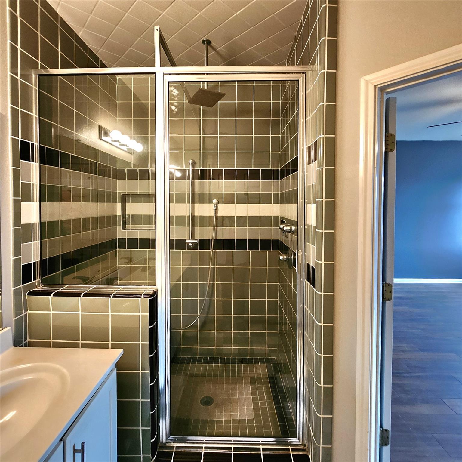 107 Holmstrom St, Hutto, TX 78634