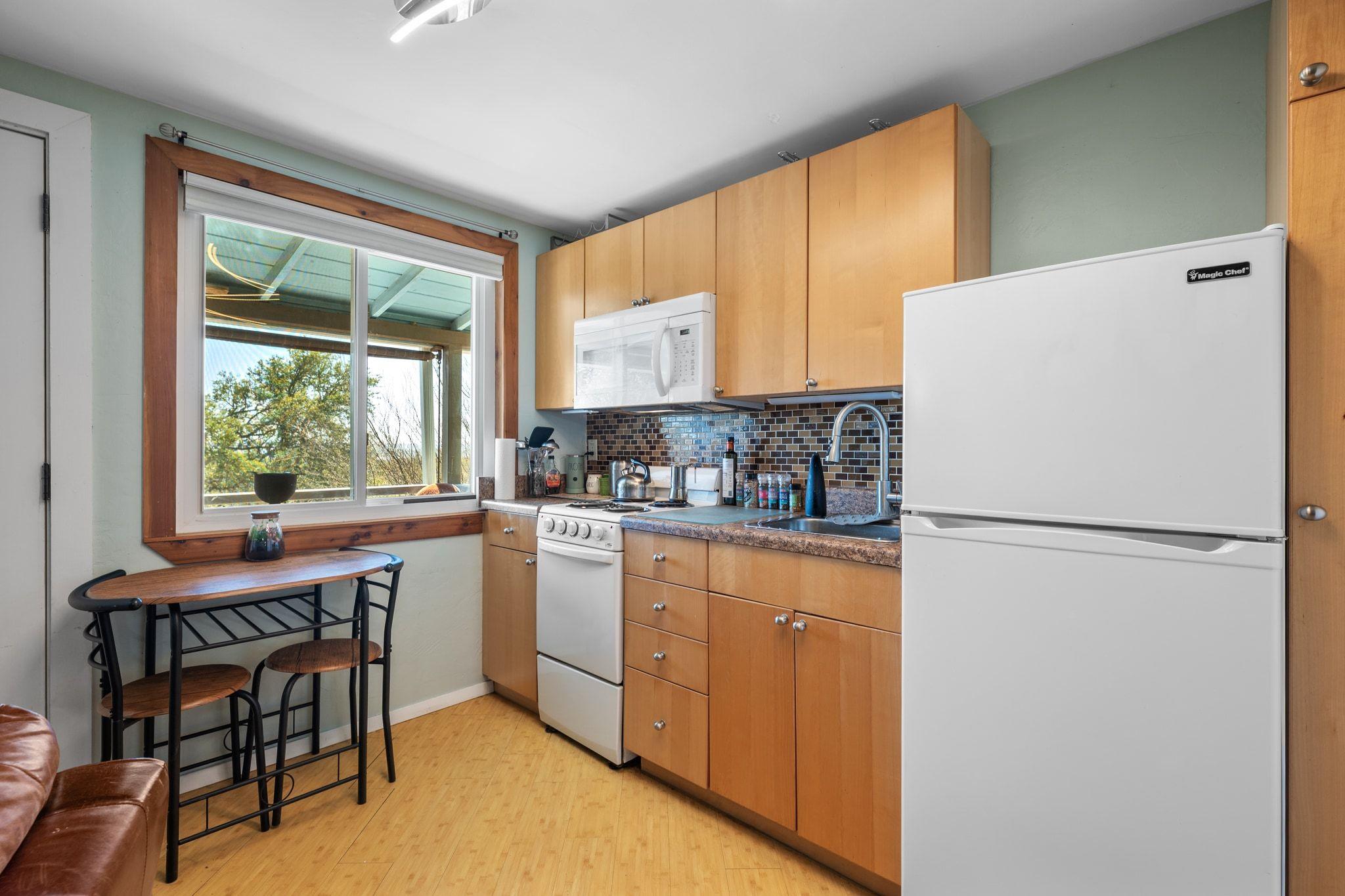 450 Eagles Nest Dr, Wimberley, TX 78676