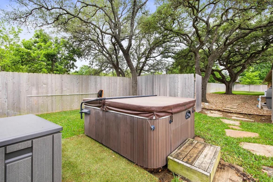 11400 Hornsby St, Austin, TX 78753