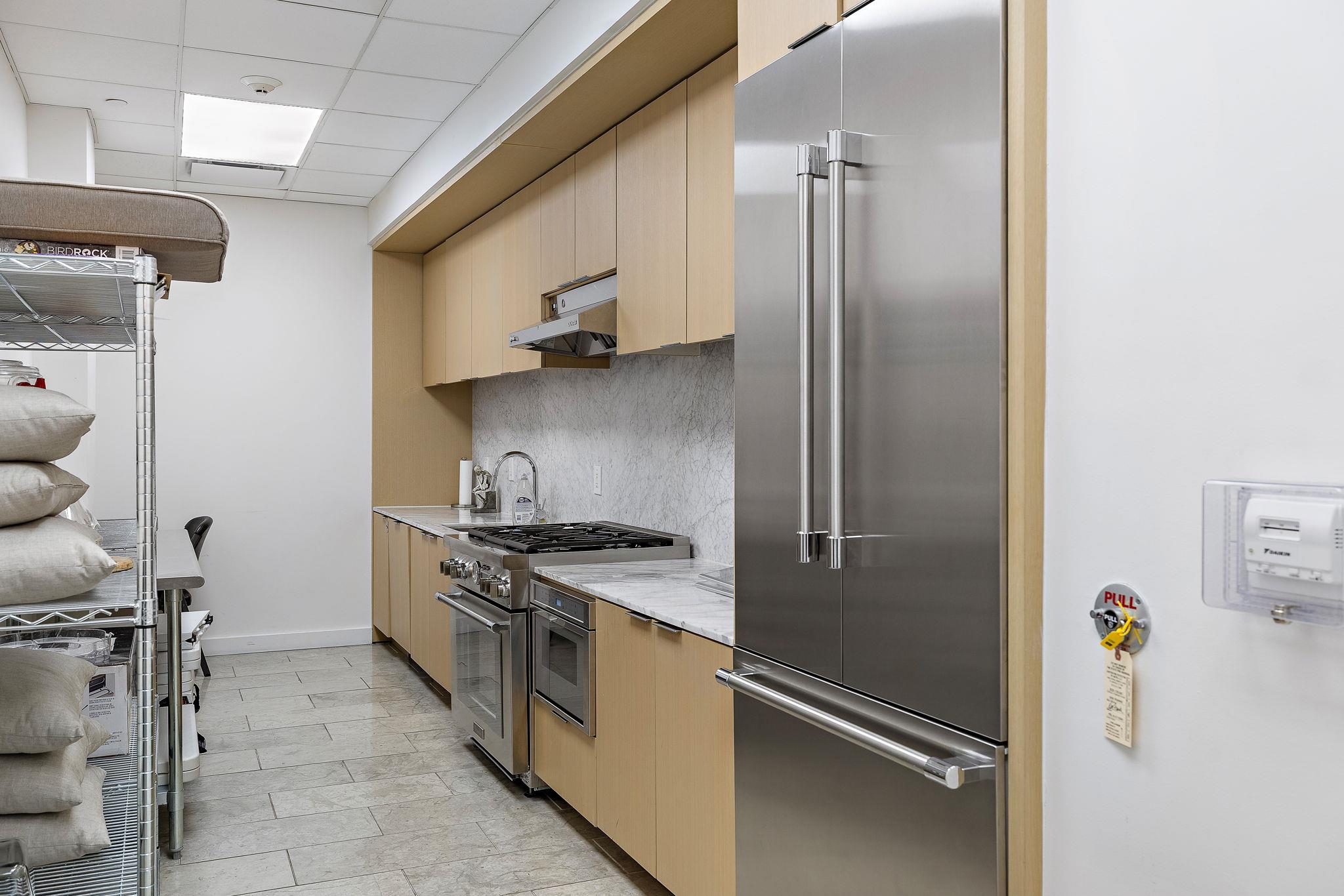 44 East Ave # 1210, Austin, TX 78701