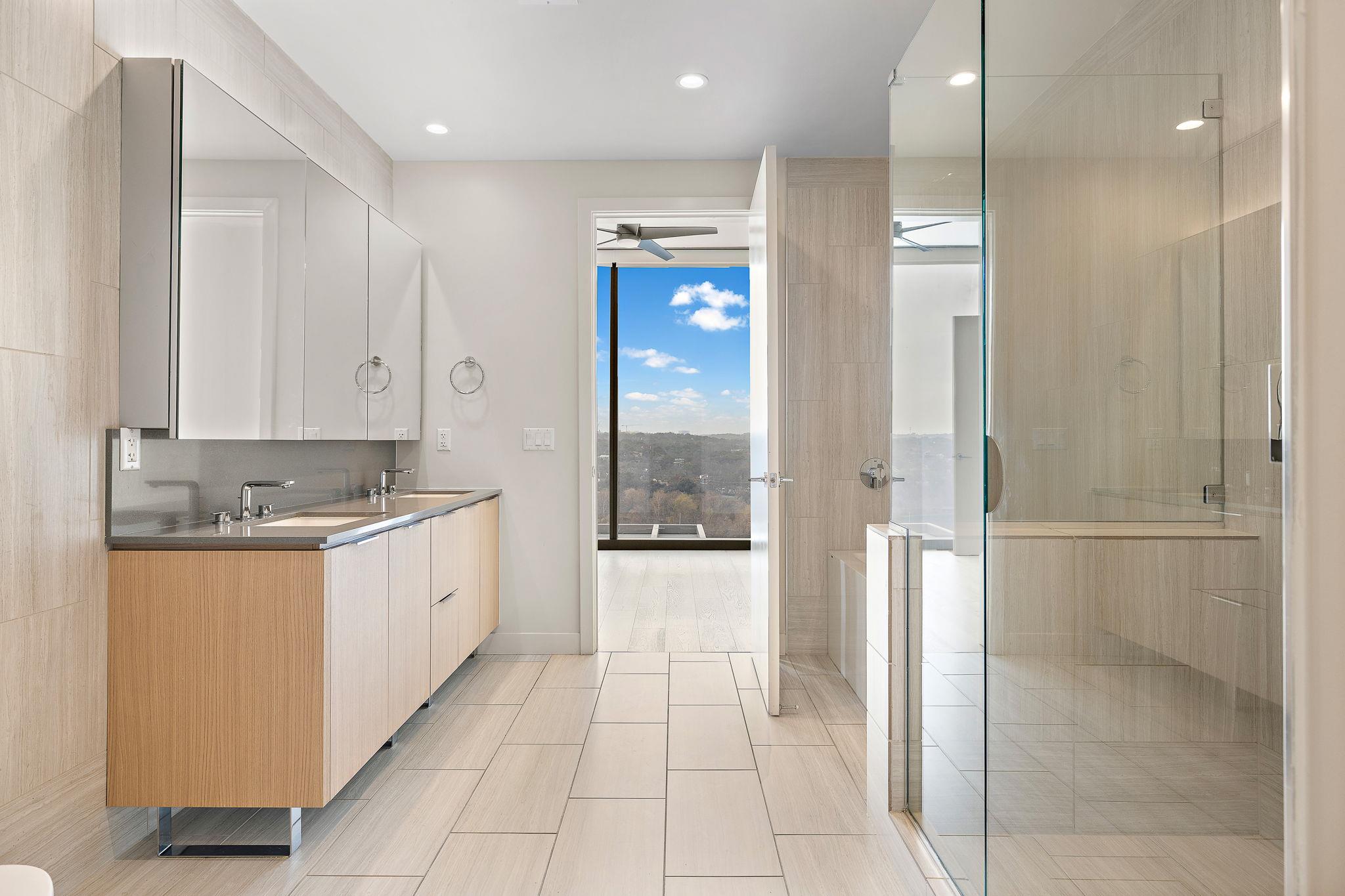 44 East Ave # 1210, Austin, TX 78701