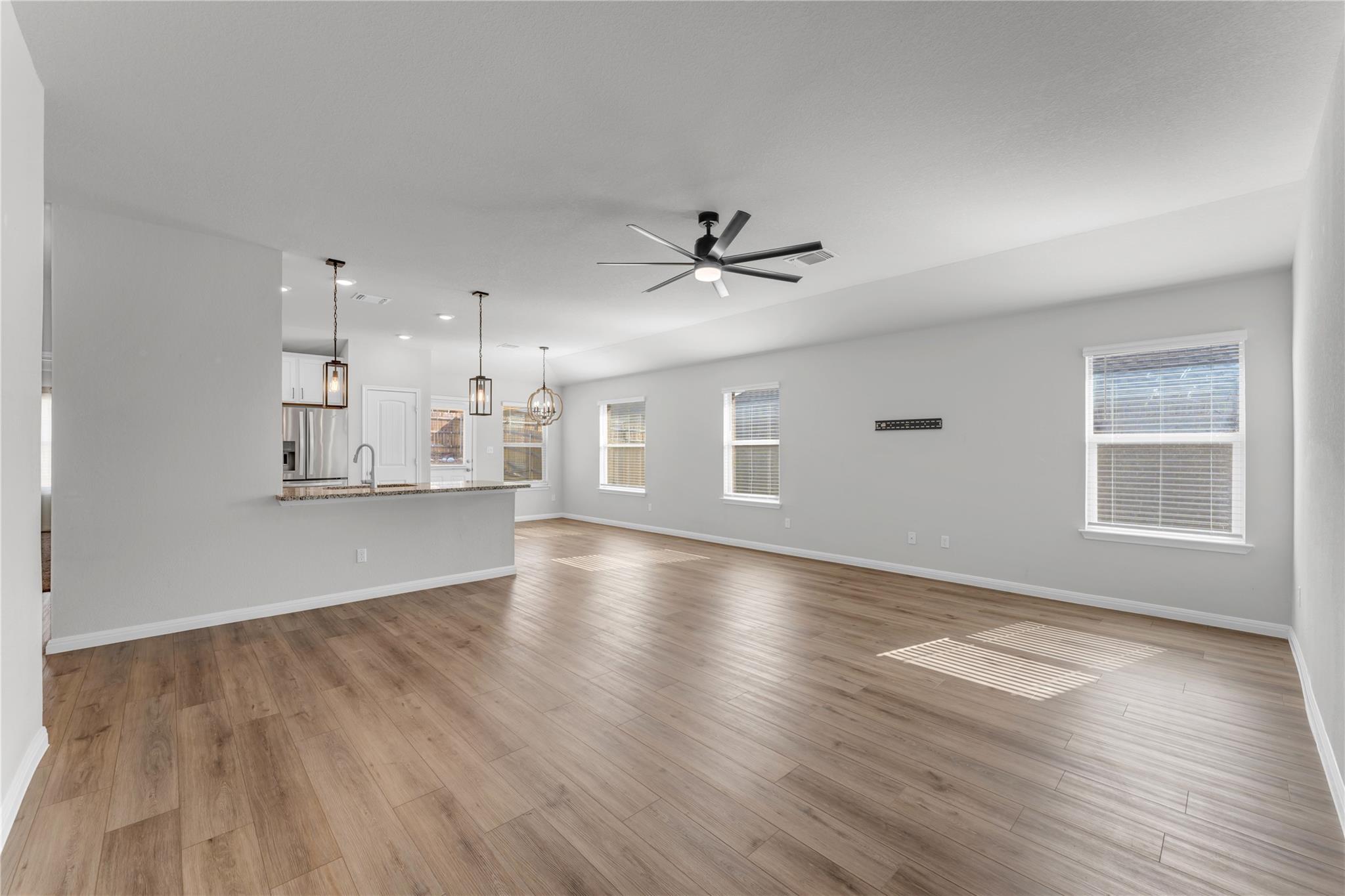 125 Cinnamon Loop, Burnet, TX 78611