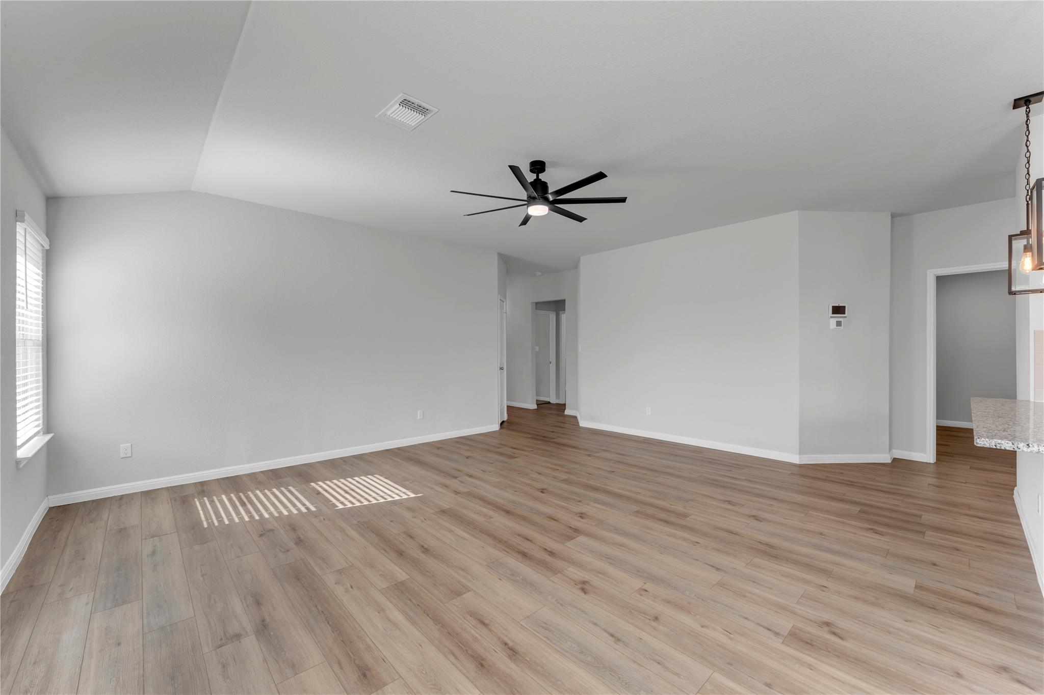 125 Cinnamon Loop, Burnet, TX 78611