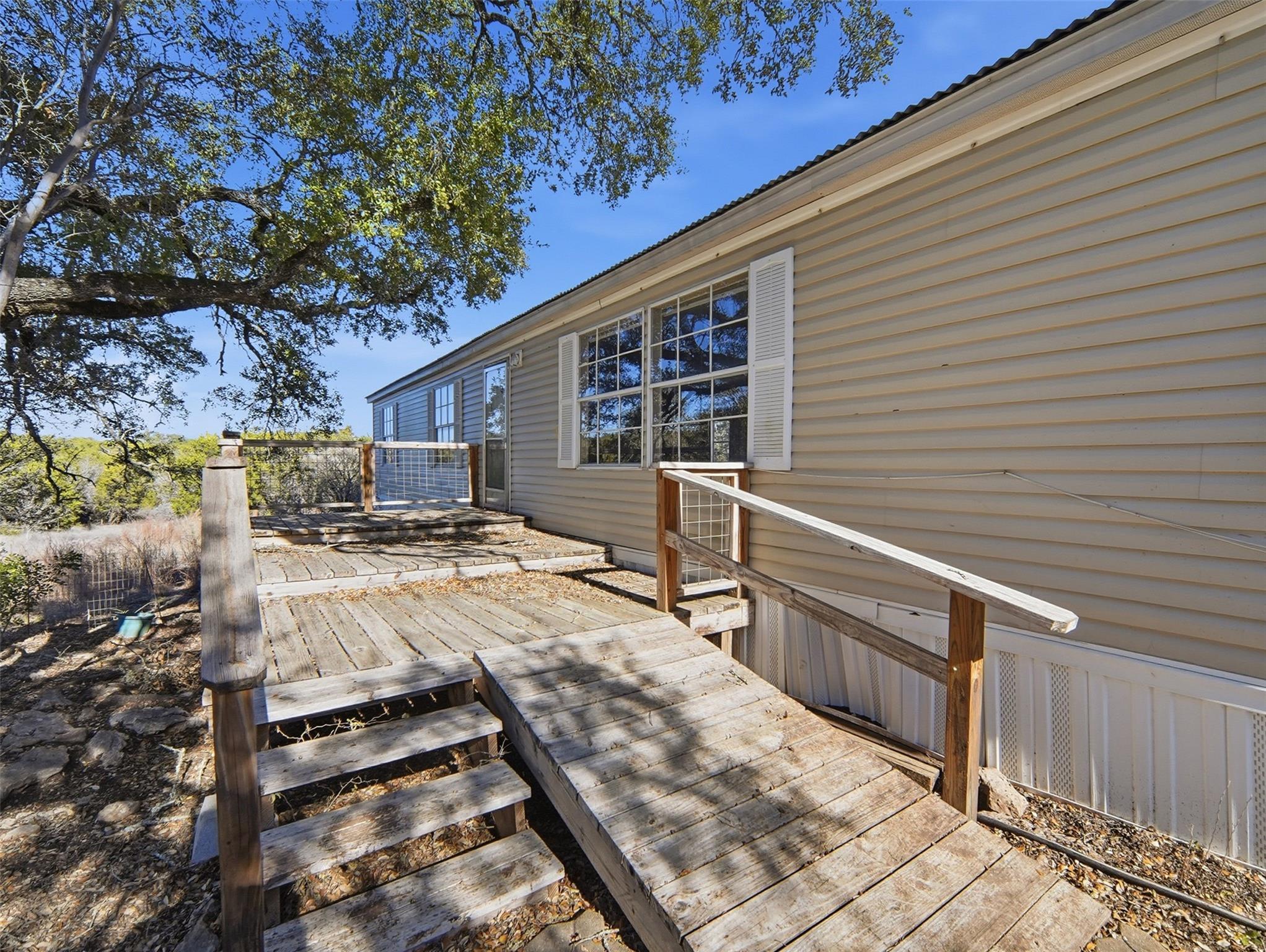 506 Oak Grove Rd, San Marcos, TX 78666