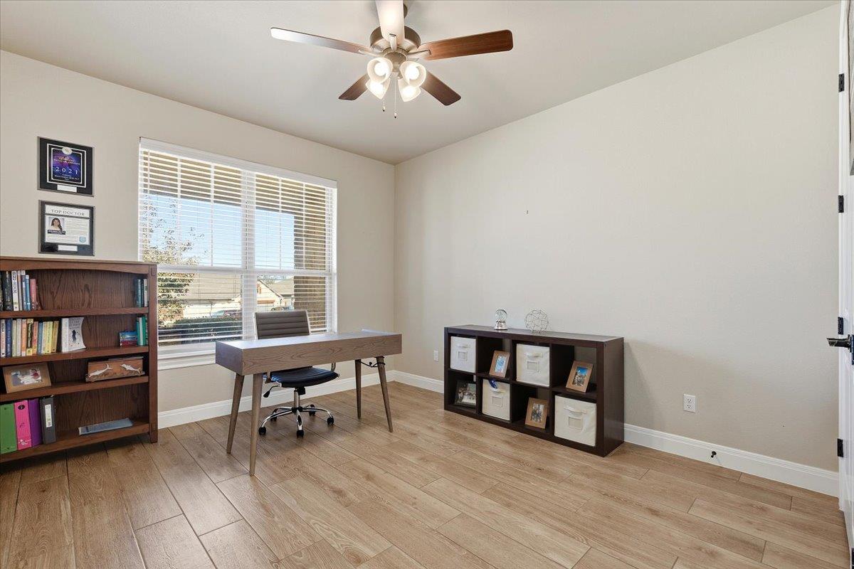 304 Morning Ridge Ct, Georgetown, TX 78628