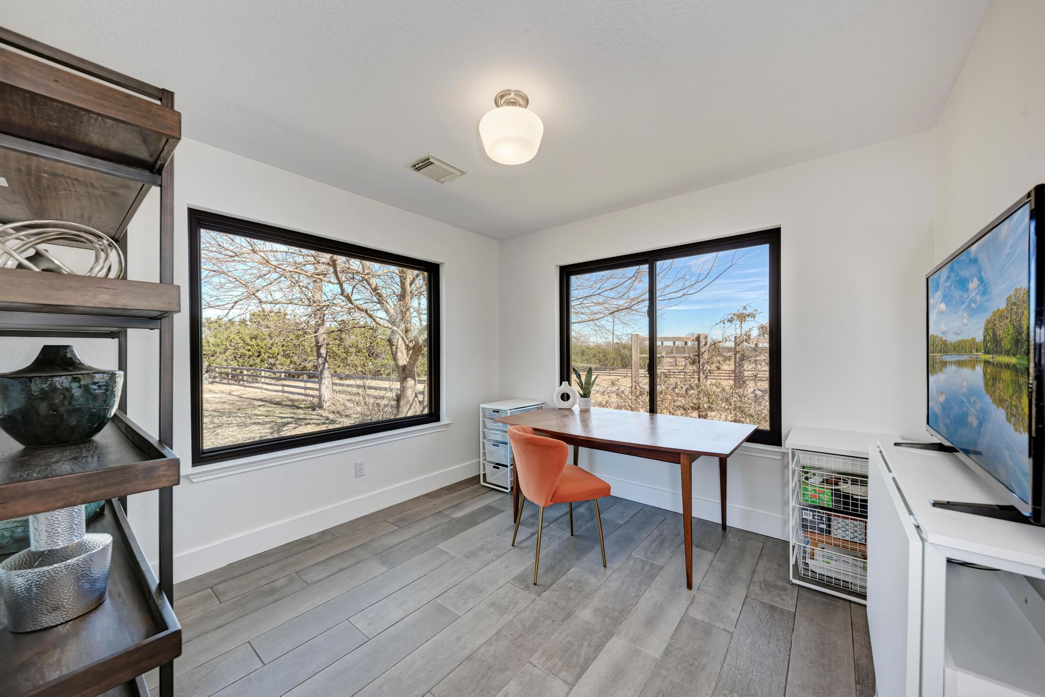 255 Glasscock Rd, Liberty Hill, TX 78642