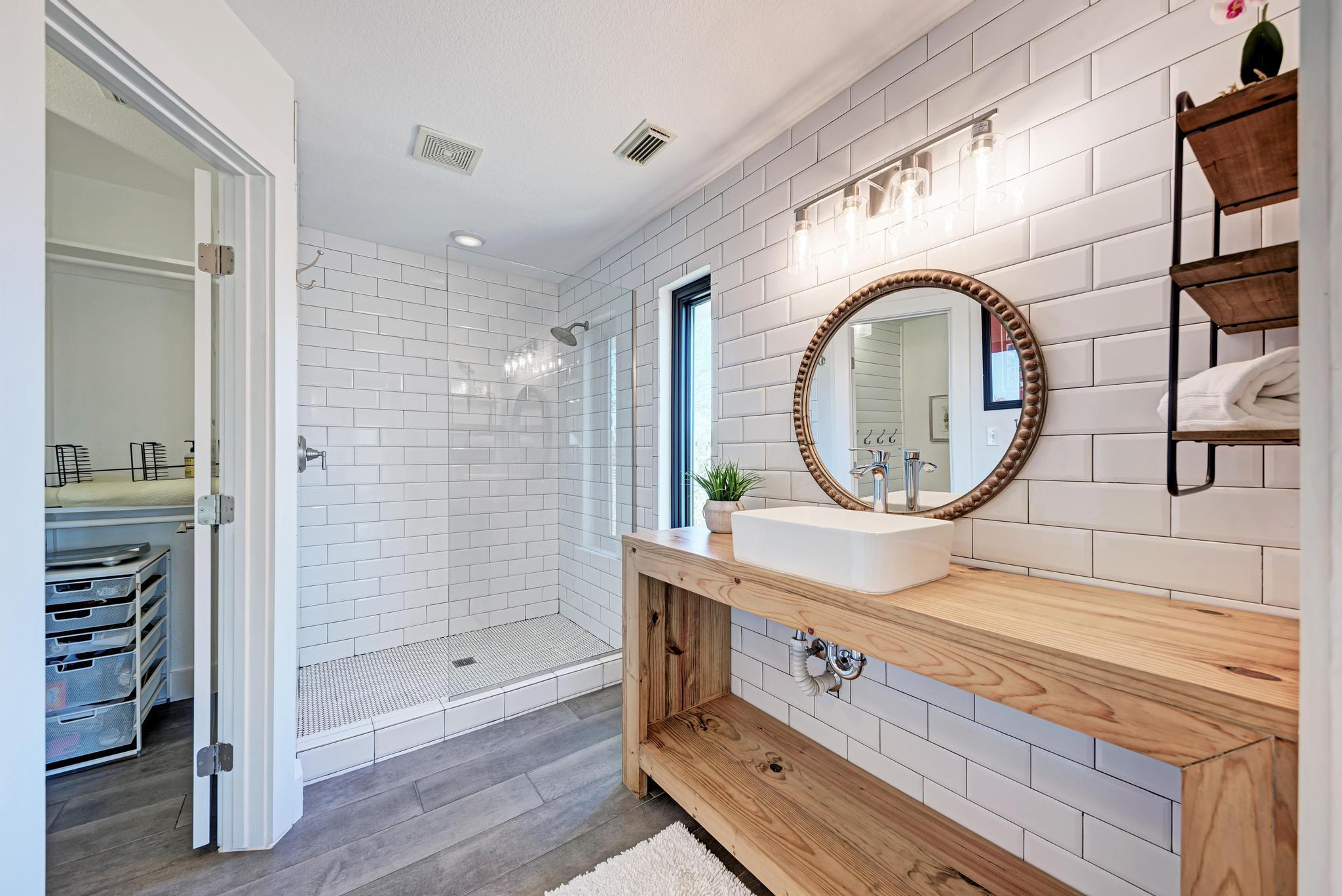 255 Glasscock Rd, Liberty Hill, TX 78642