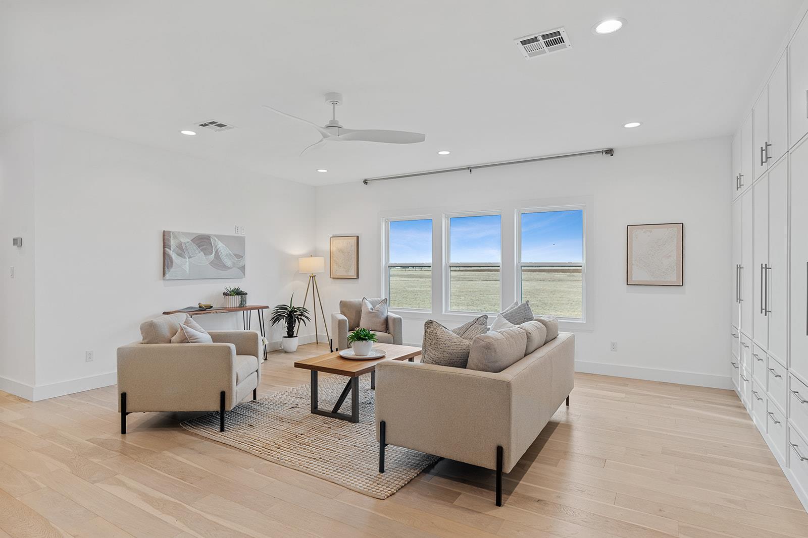 477 Willow Moon Ranch Rd, Crawford, TX 76638