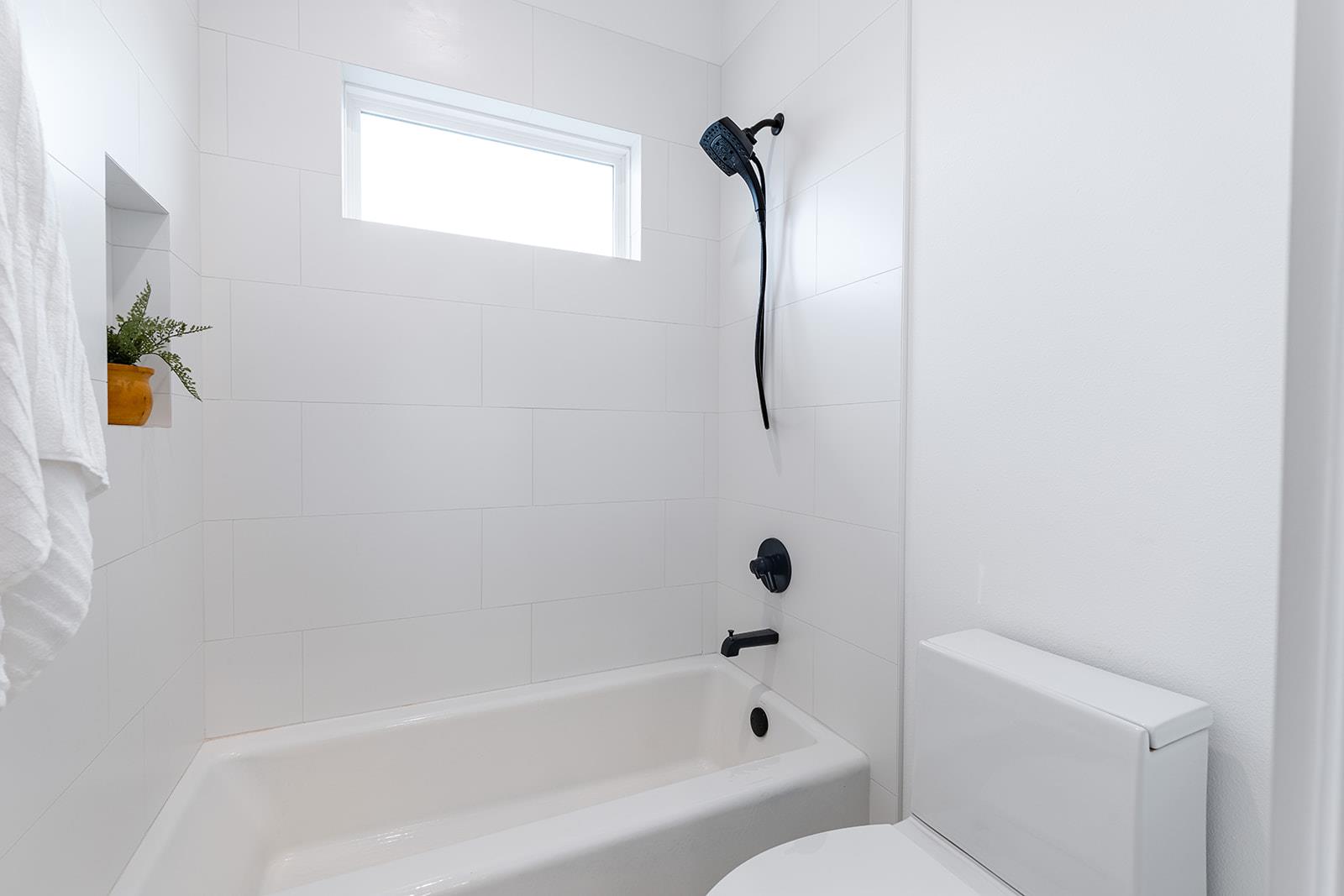 477 Willow Moon Ranch Rd, Crawford, TX 76638