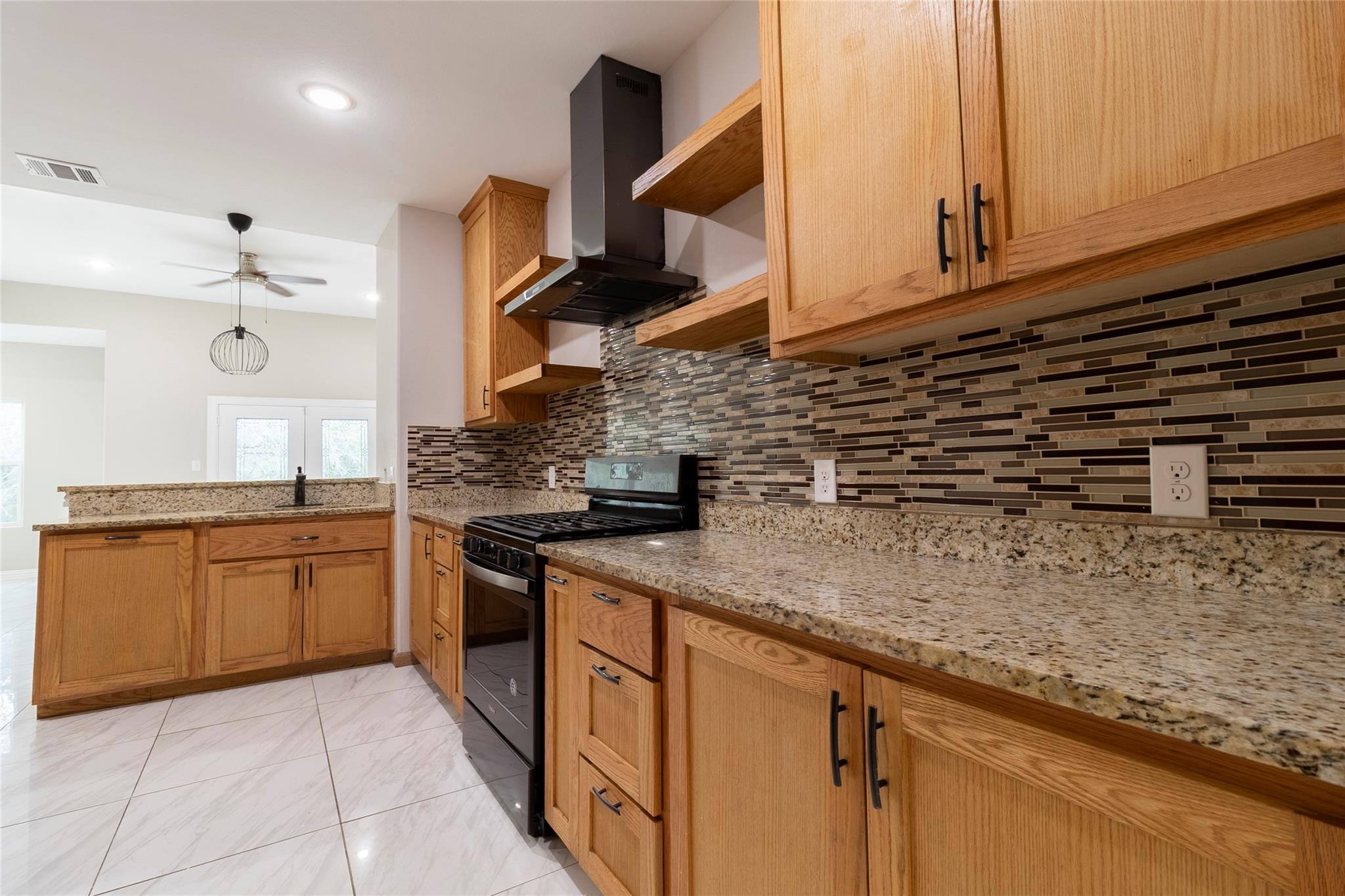 1261 Fm 20, Cedar Creek, TX 78612