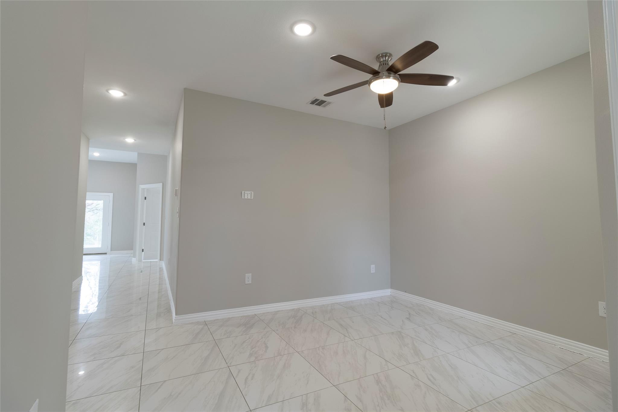 1261 Fm 20, Cedar Creek, TX 78612