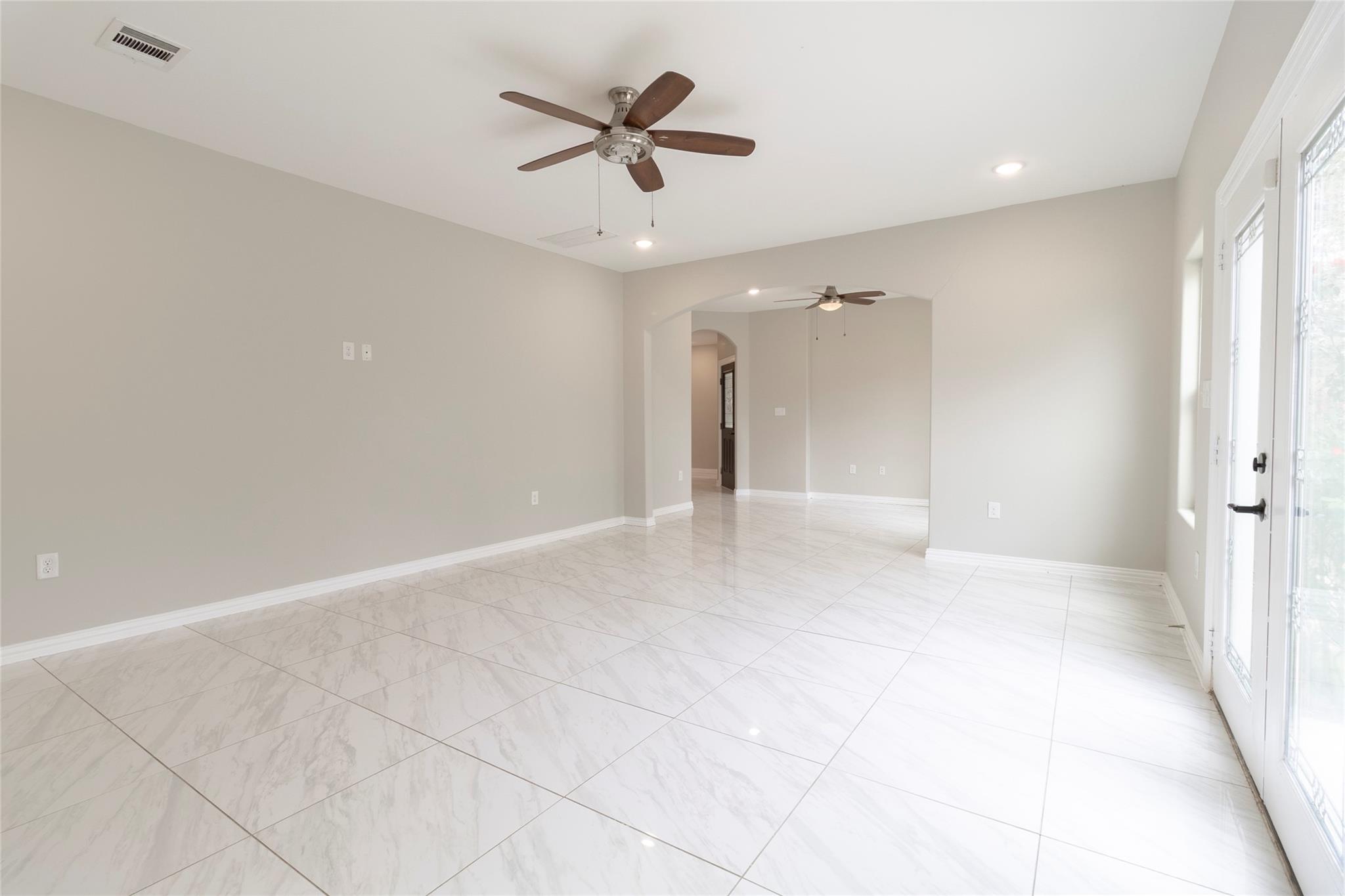 1261 Fm 20, Cedar Creek, TX 78612