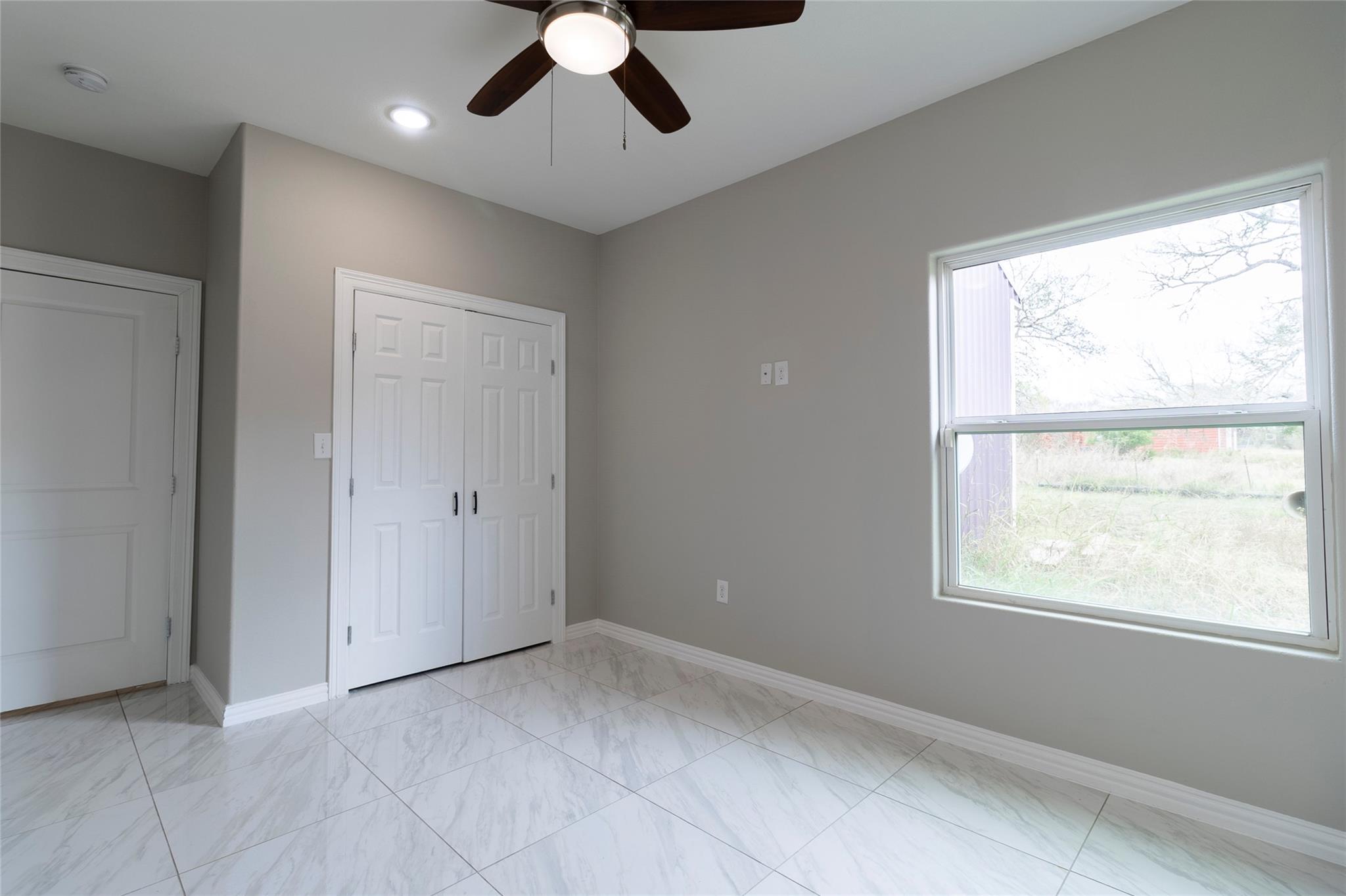 1261 Fm 20, Cedar Creek, TX 78612