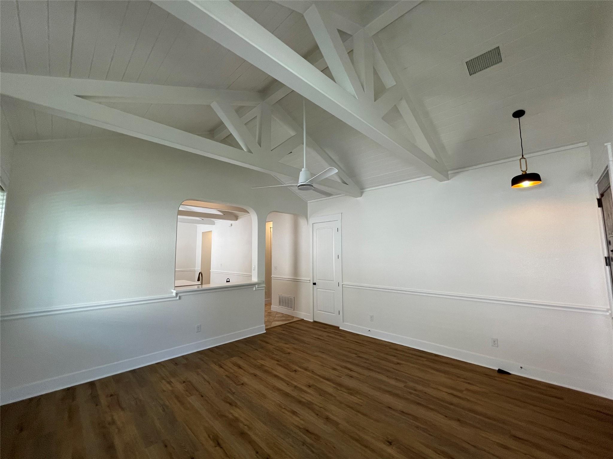 706 W Lockhart St, Kyle, TX 78640