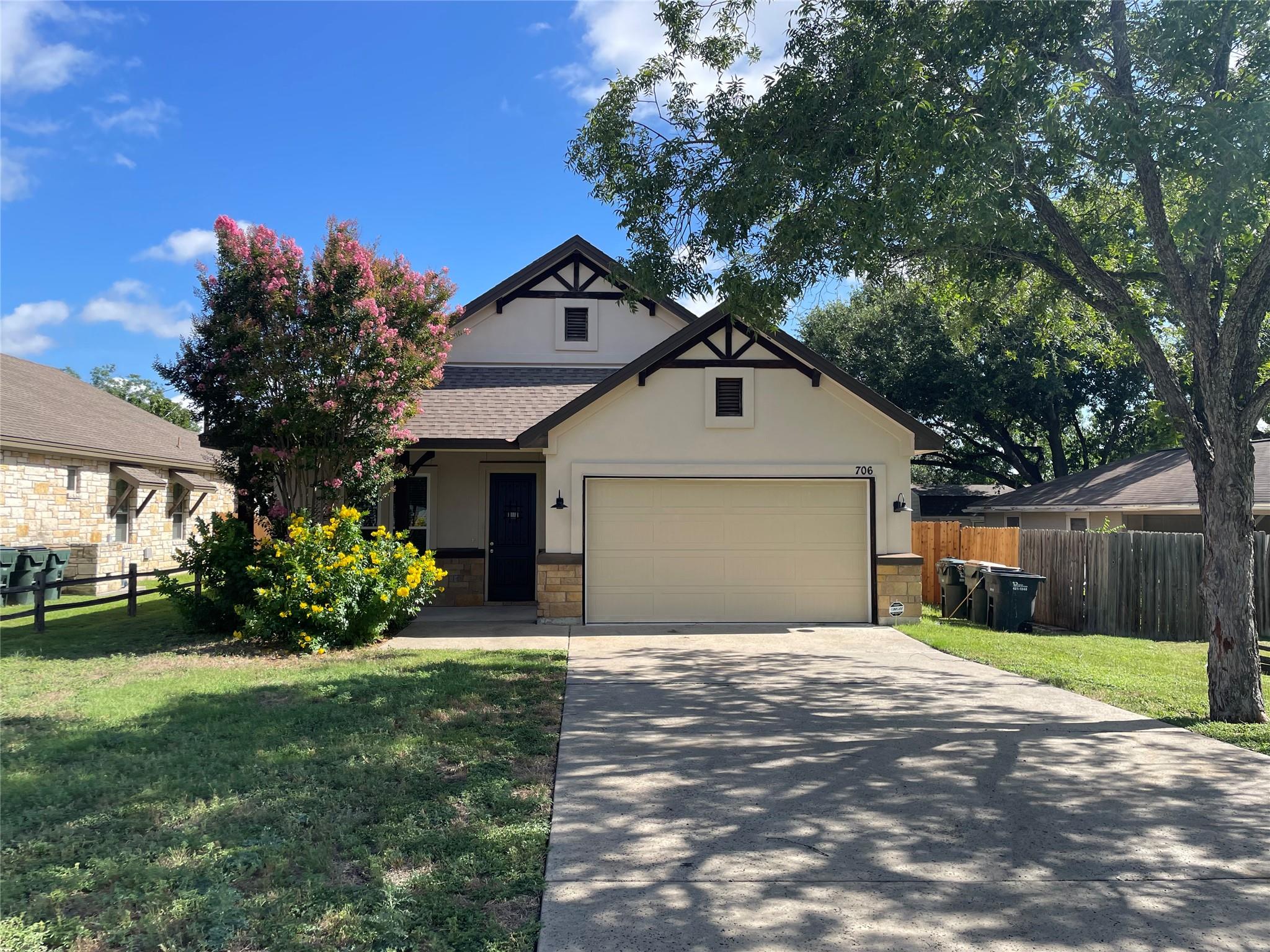 706 W Lockhart St, Kyle, TX 78640