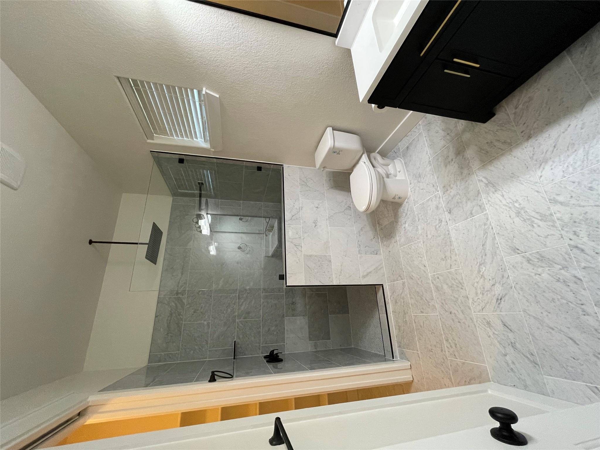 706 W Lockhart St, Kyle, TX 78640