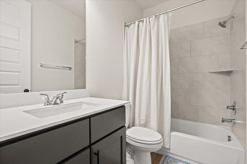 120 Plumbago Loop, Bastrop, TX 78602