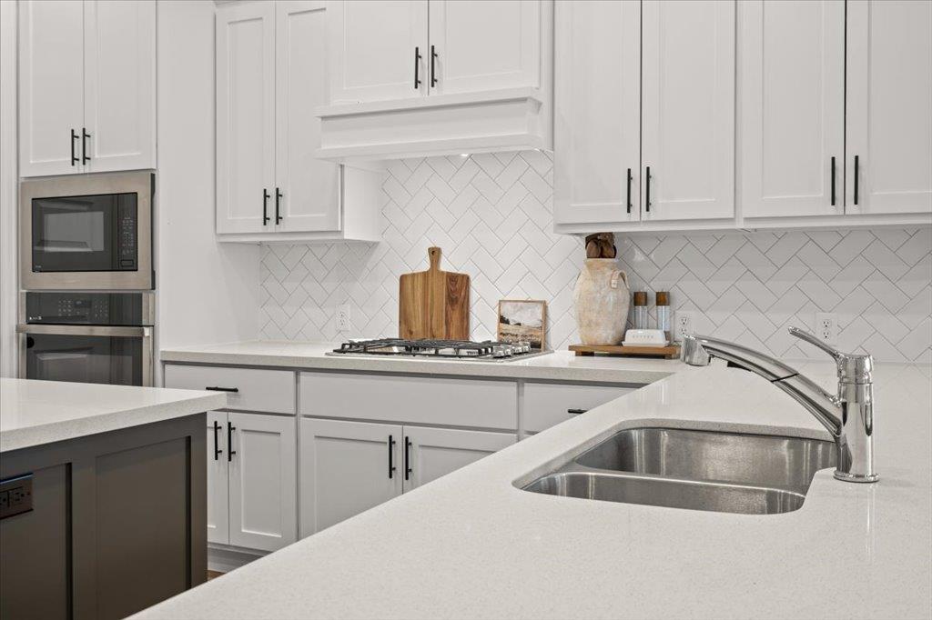 120 Plumbago Loop, Bastrop, TX 78602