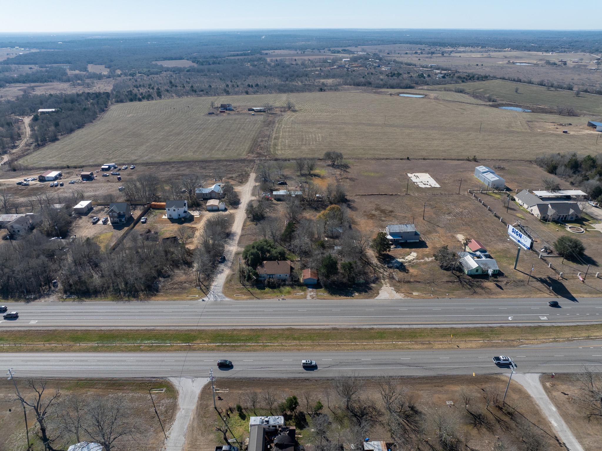 3793 Us-290 E, Paige, TX 78659