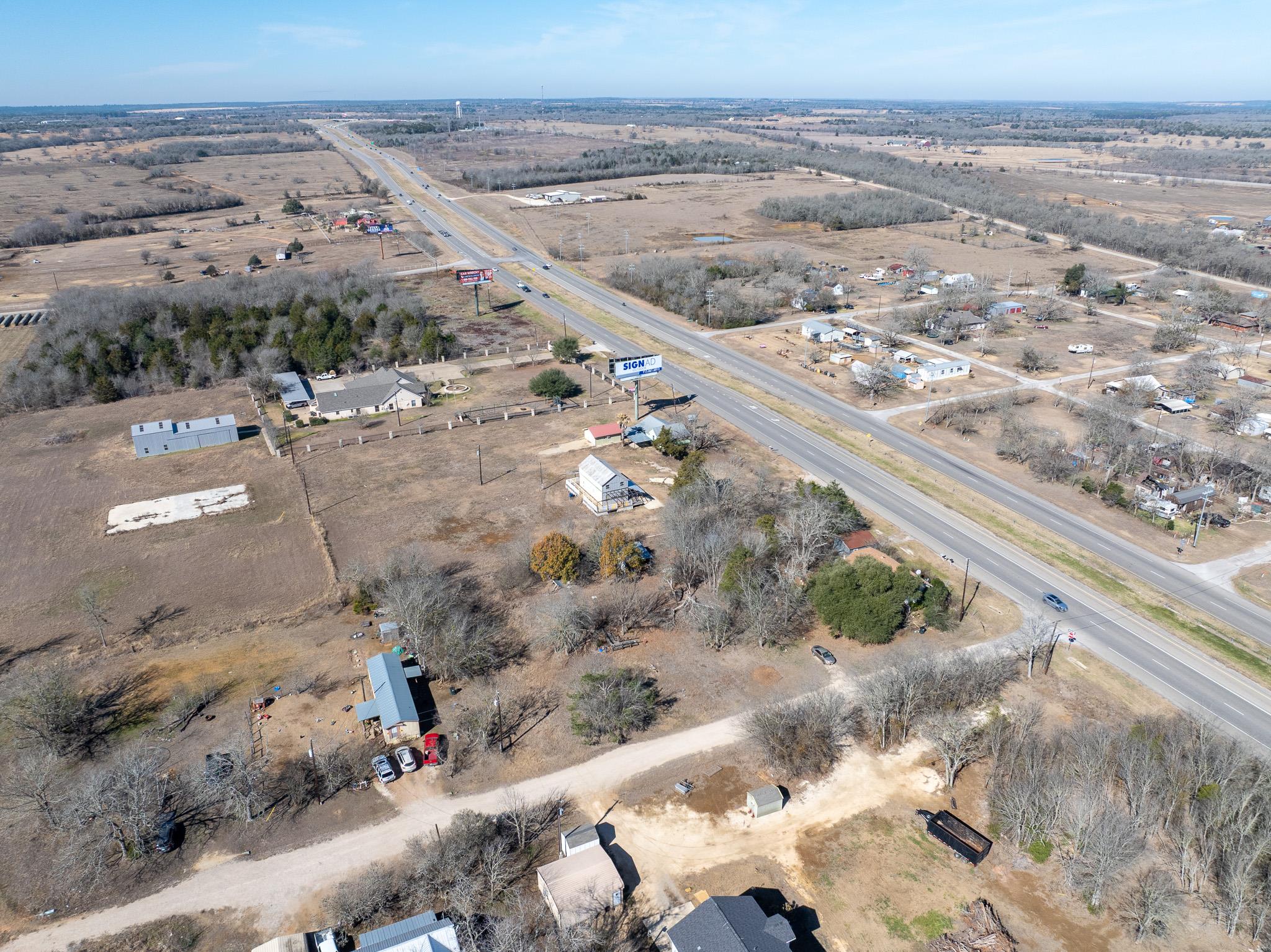 3793 Us-290 E, Paige, TX 78659