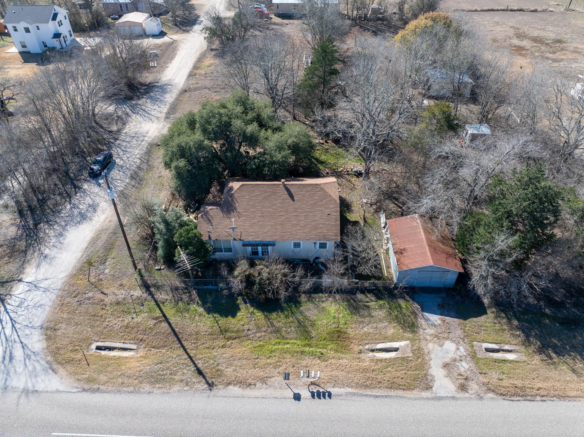 3793 Us-290 E, Paige, TX 78659