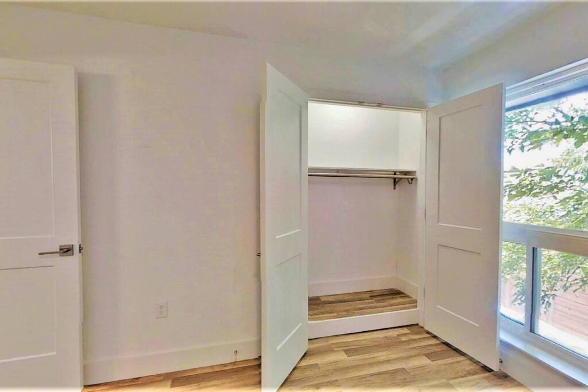 1913 Hearthstone Dr # D, Austin, TX 78757