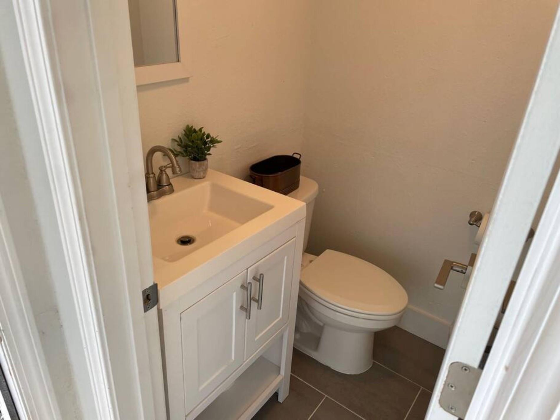 1913 Hearthstone Dr # D, Austin, TX 78757