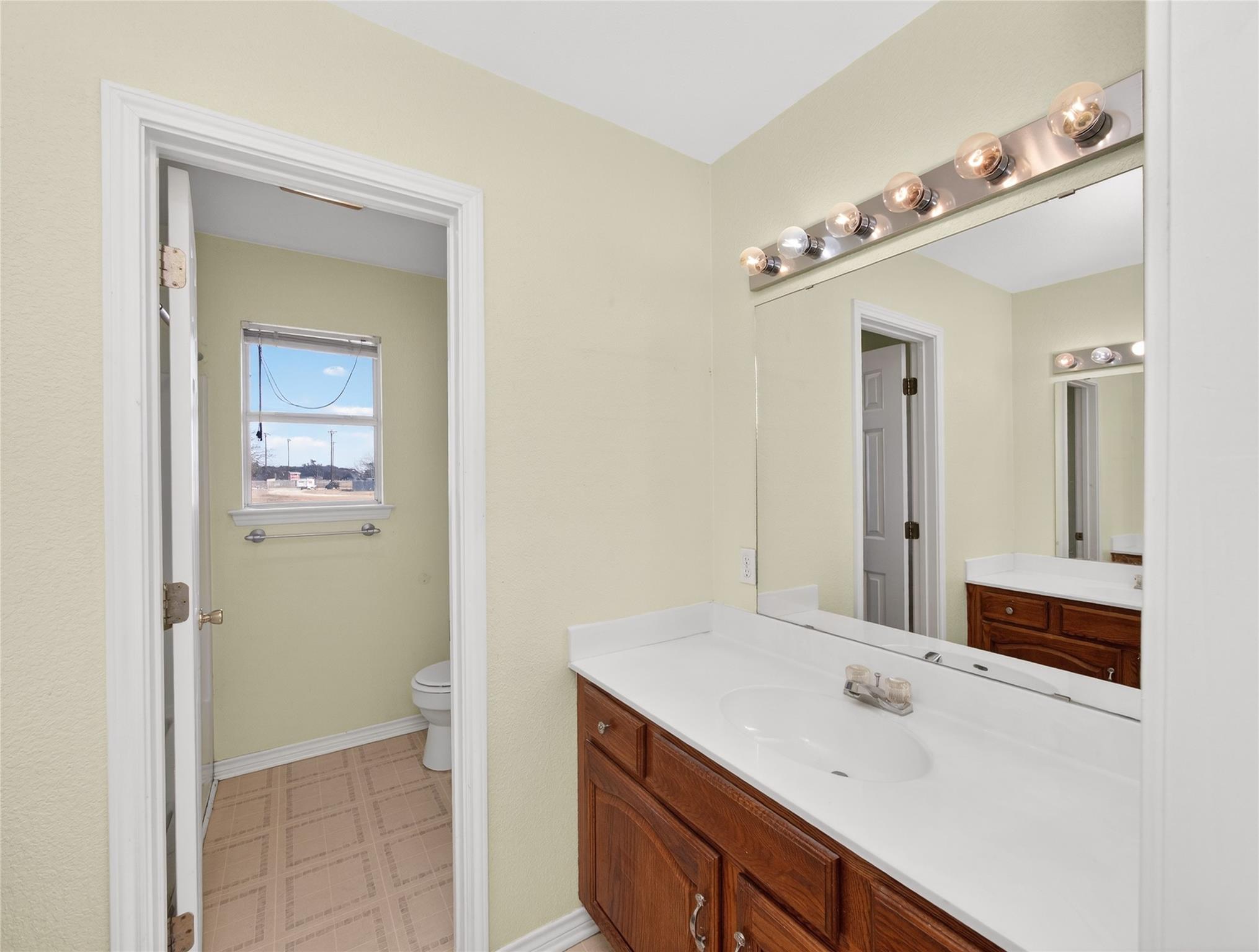 380 Salado Creek Rd, Salado, TX 76571