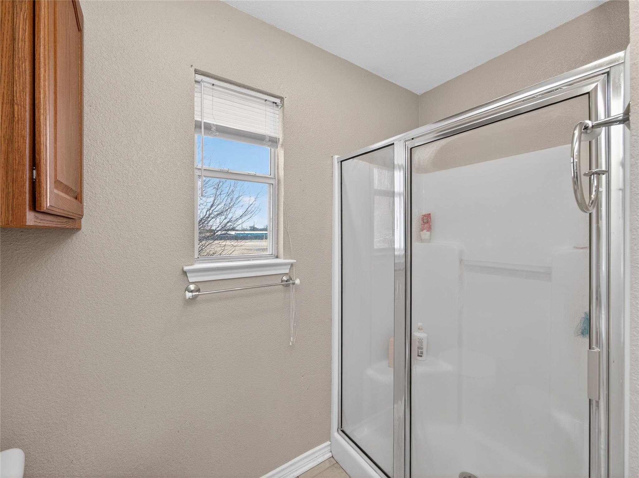 380 Salado Creek Rd, Salado, TX 76571