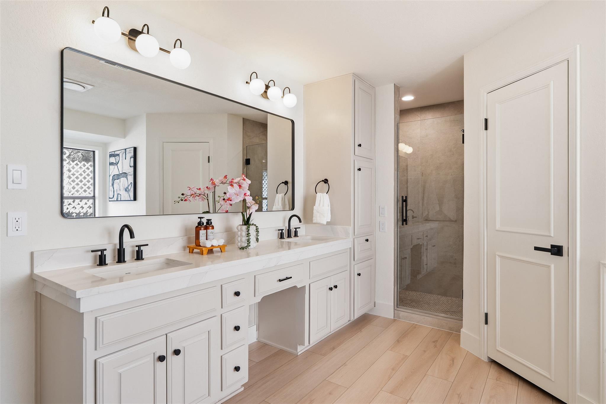 300 Norwood Dr W, Georgetown, TX 78628