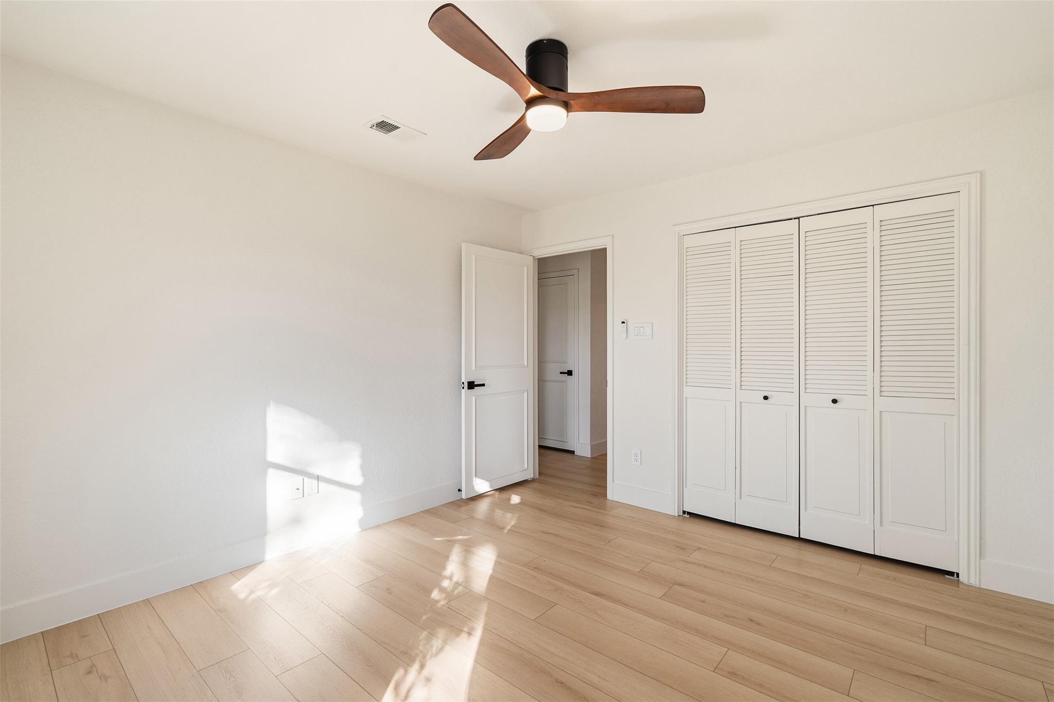 300 Norwood Dr W, Georgetown, TX 78628