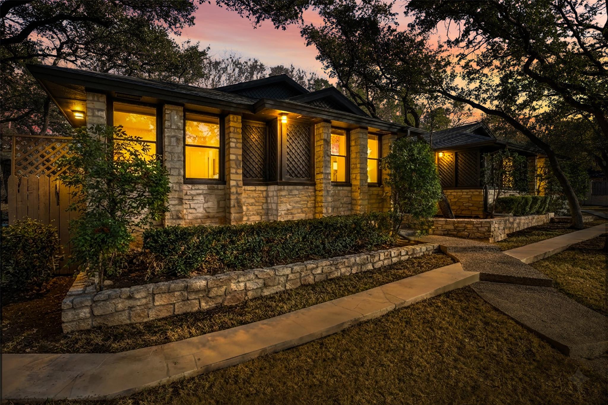 300 Norwood Dr W, Georgetown, TX 78628